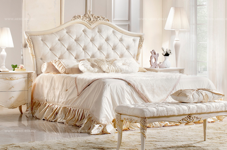 Белая итальянская кровать Vittoria с мягким изголовьем, пр-во Antonelli Moravio