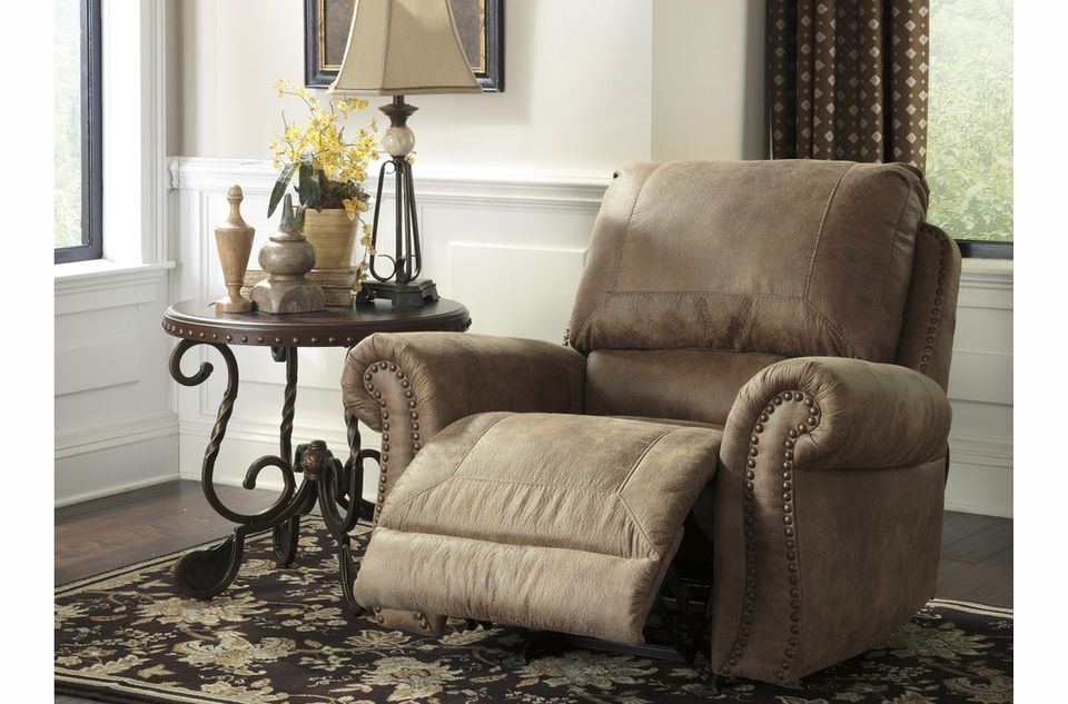 Классическое кресло для отдыха из коллекции американской мебели Larkinhurst(ashley)– купить в интернет-магазине ЦЕНТР мебели РИМ