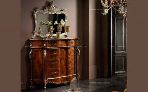 Классический комод Versailles в отделке орех с зеркалом. Фабрика BTC International, Италия