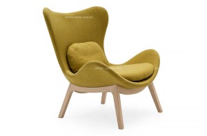 Дизайнерское кресло жёлто-горчичного цвета с ушами Lazy. Calligaris, Италия