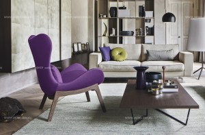 Дизайнерское кресло пурпурного (фиолетового) цвета с ушами Lazy. Calligaris, Италия