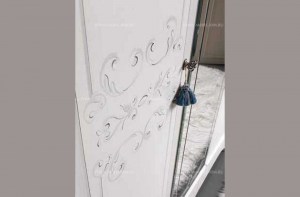 Белый шкаф с зеркалом Prestige (фрагмент). Casa+39, Италия