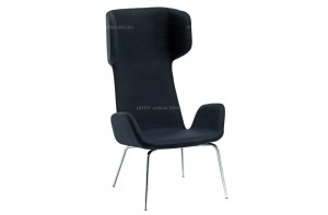 Дизайнерское ушастое кресло на высоких ножках Light E в чёрной коже. Midj, Италия