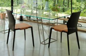 Airnova_-_modern-design-leather-covered-chair-wind_02.jpg