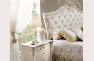 Белая итальянская кровать Vittoria с мягким изголовьем, пр-во Antonelli Moravio
