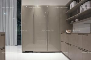 Aster_Cucine_modern-kitchen-Noblesse-cemento-tortora-and-laccato-true-tortora-lucido_05.jpg