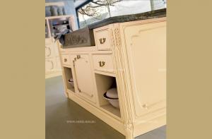 Cadore_-_elite-classic-liberty-corner-kitchen-Marie-Claire-lacquered-avorio-italy_03.jpg