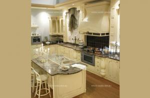 Cadore_-_elite-classic-liberty-corner-kitchen-Marie-Claire-lacquered-avorio-italy_09.jpg