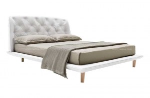 Белая итальянская кровать Hampton, Calligaris в обивке с мягким изголовьем. Фото 04