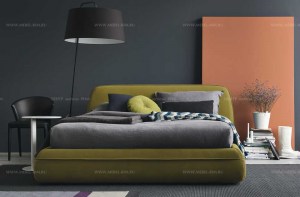 Итальянская кровать Supersoft, Calligaris в мягкой обивке оливкового цвета с контейнером. Фото 02