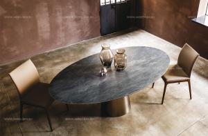 cattelan-italia-round-or-oval-ceramic-top-and-metal-pedestal-table-yoda-keramik-italy_03.jpg
