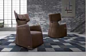 Дизайнерские кресла Club с ушами, в винтажной коже. Gamma International, Италия
