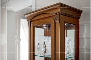 Итальянская 1-дверная витрина(фрагмент) из коллекции Palazzo Ducale. Prama, Италия
